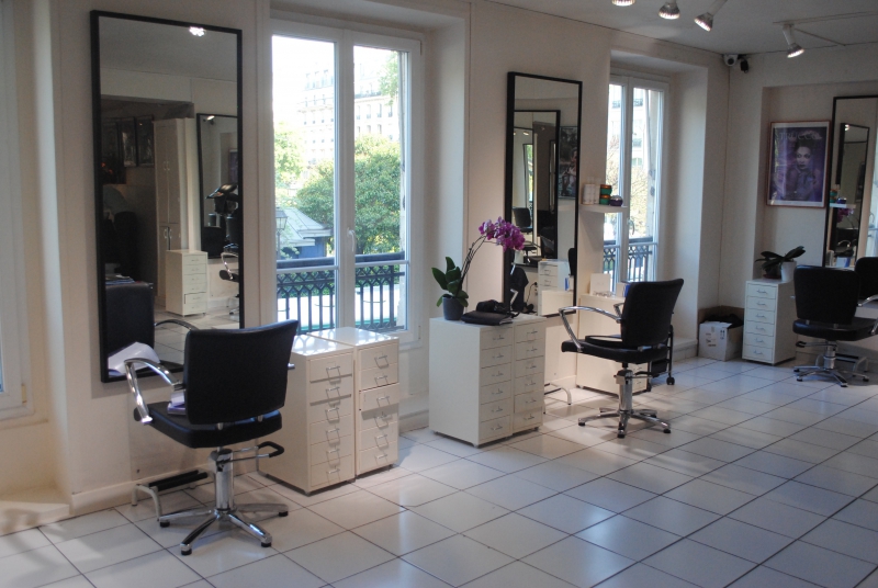 coiffure-LA CRAU-min_floor-home-office-property-living-room-room-781228-pxhere.com